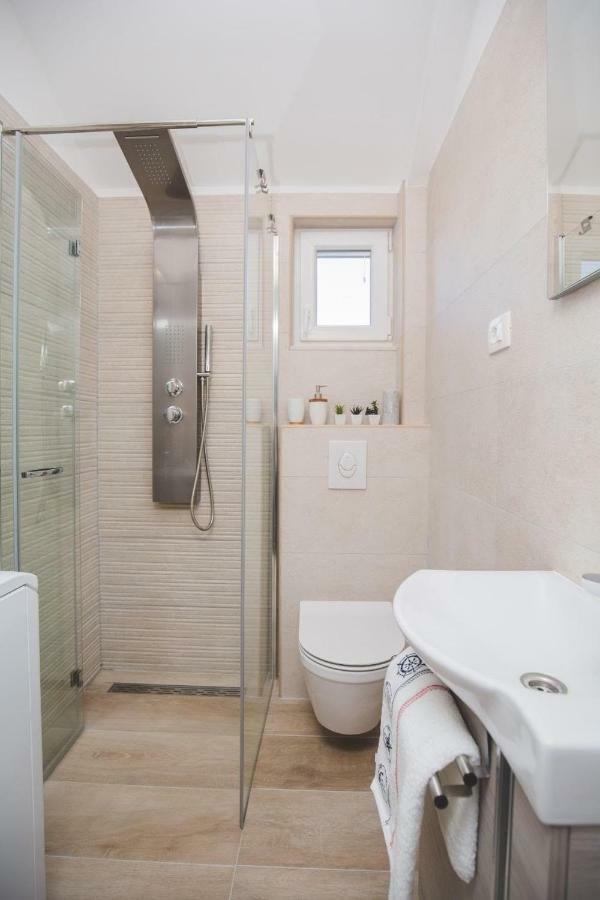 Salsa Apartment Supetar Ngoại thất bức ảnh